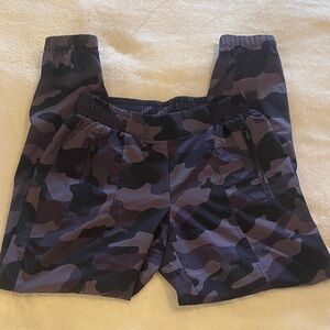 Woman’s Camouflage Jogger Pants
